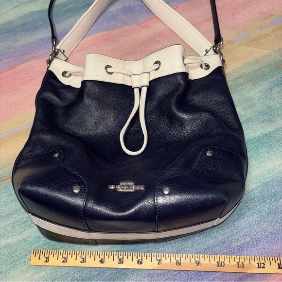 Coach Mickie drawstring shoulder crossbody bucket Navy bag pebbled leather - Picture 9 of 13